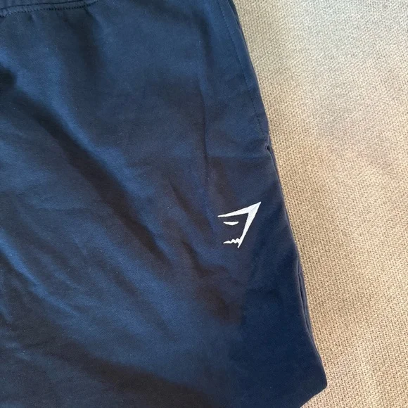 Gymshark crest men’s joggers L - Picture 2 of 4
